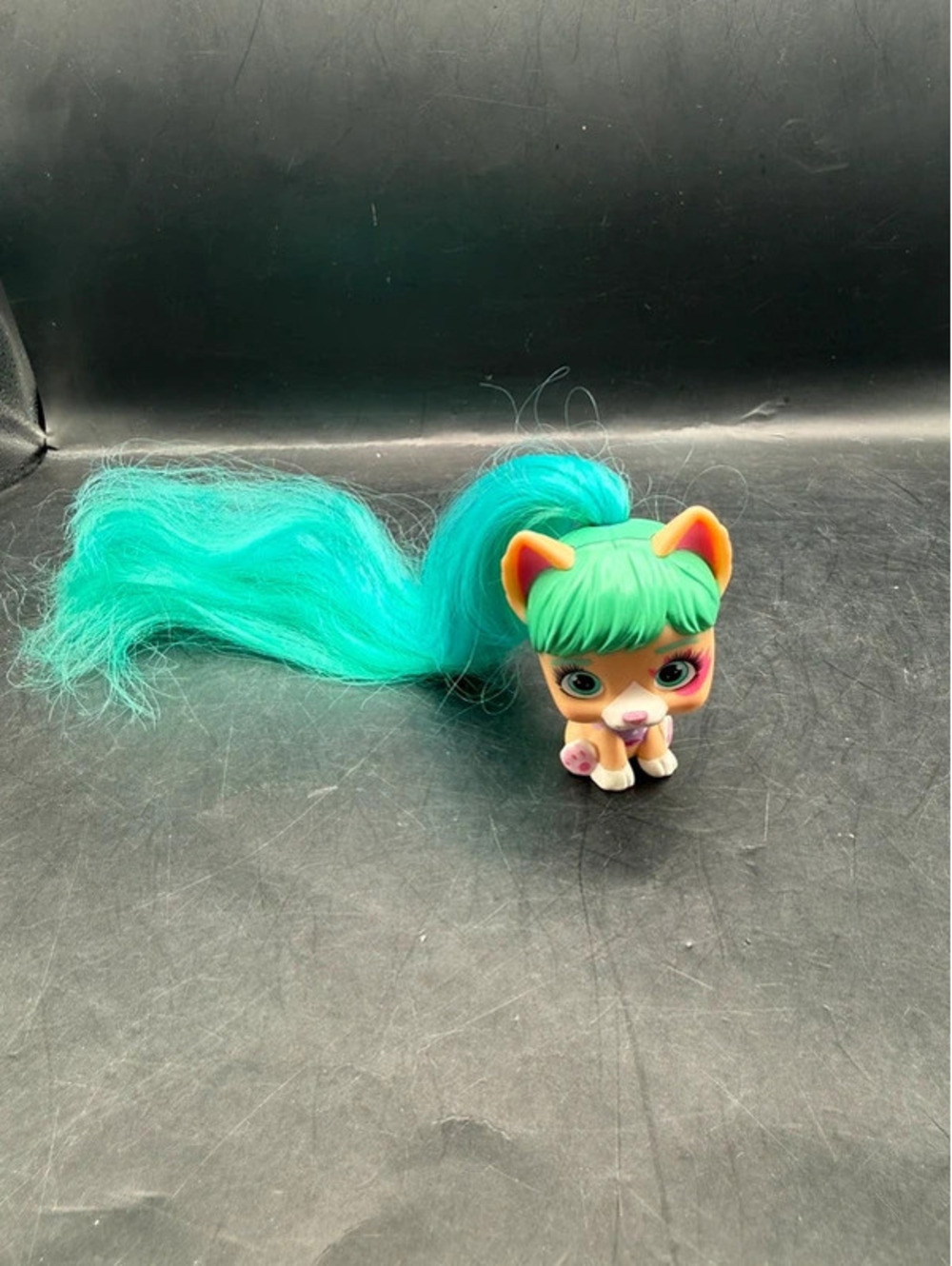 I Love VIP Pets Figure